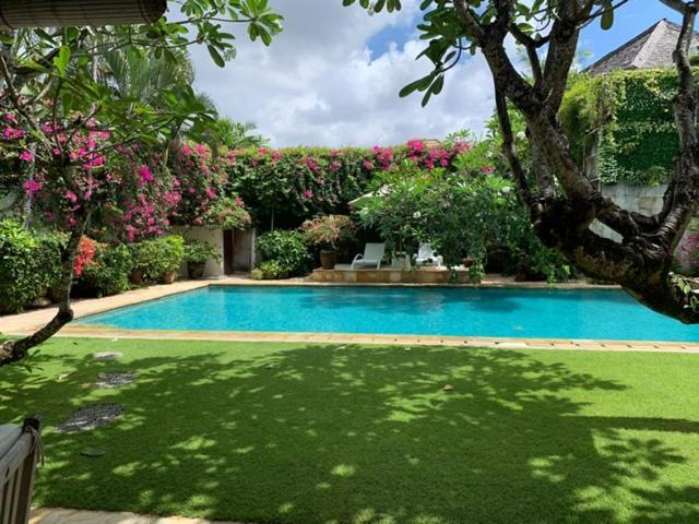 Villa Kunang Seminyak  Exterior photo